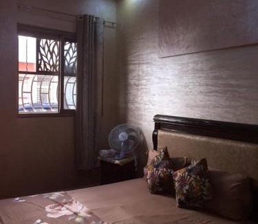 Deroua House | Airport M V chambre stay