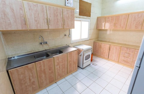 Al Harra Al-Sharqiah Apartment | Al Eairy Furnished Apts Al Madinah 8