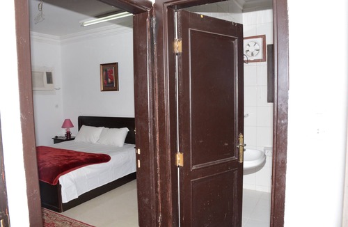 Al Harra Al-Sharqiah Hotel | Al Eairy Furnished Apts Al Madinah 13