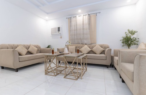 Jeddah Apartment | Al Marwa/10 Mins. away from the Train Station!