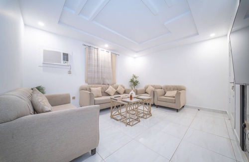 Jeddah Apartment | Al Marwa/10 Mins. away from the Train Station!