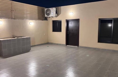 Al Kura Apartment | Al Salam Apts Bedroom Living j-16