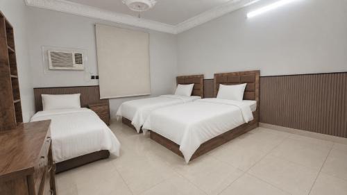 Medina Apartment | Al Sultan Family Stay Near Al-Masjid Al-Nabawi 2BR Self Check-in Sleeps 7