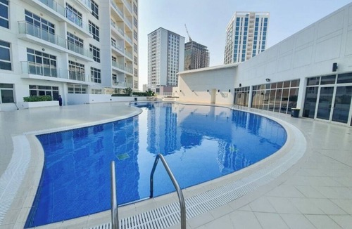 Muharraq Apartment | Amazing 2-bedrooms flat.Full lagoon,sea view high floor. Nicely furnished,AC.