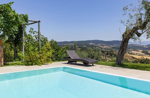 Montecampano Villa | Amelia farmhouse: stone villa with swimming pool and amazing views