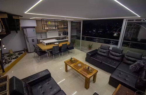 Itagui Apartment | Amplio ático con vistas, jacuzzi a 15 min de Provenza