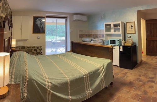 Paciano Bed & Breakfast | An oasis of peace with a view of al Lago Trasimeno.