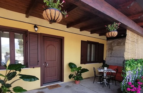 Materdomini Apartment | Apartment a stone's throw from the Sanctuary of San Gerardo