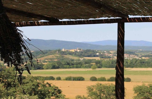 Pergine Valdarno House | Apartment ARANCIONE with private entrance, equipped garden and shared pool.