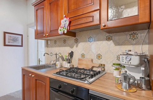 Petrignano Apartment | Apartment Di Luce near Assisi' with Wi-Fi