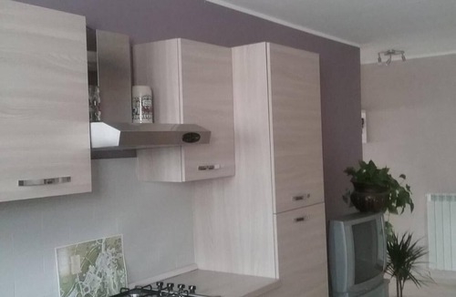 Castel di Sangro Apartment | Apartment 'I Tre Noci 2' with Mountain View, Shared Terrace and Wi-Fi