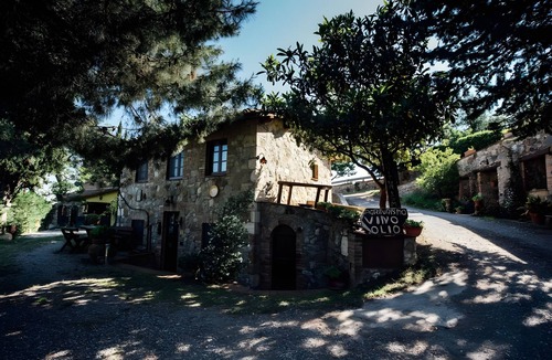 Castiglione d'Orcia Apartment | Apartment Lo Stanzone - Agriturismo Il Noce in Val d'Orcia