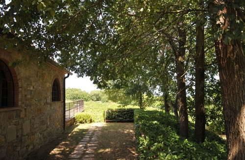 Tavarnelle Val di Pesa House | Apartment with A/C, pool, WIFI, TV, patio, pets allowed, panoramic view, close to Greve In Chianti