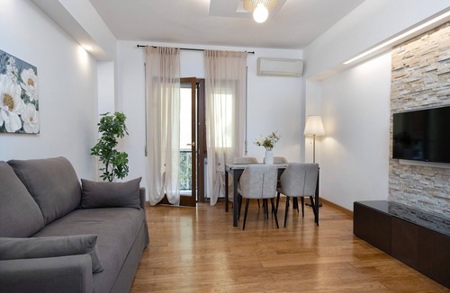 Garbatella Apartment | Apartment 'Your Place in Italy - Rome Apt 2' with Balcony, Wi-Fi and Air Conditioning