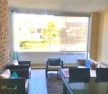 Plage des Nations Apartment | Appartement avec Piscine et vue Mer "Confort et Détente"