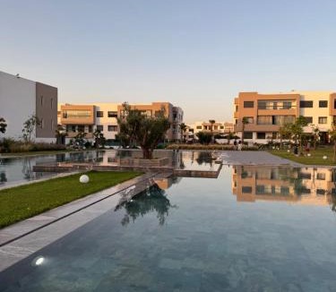 Oulad Azzouz Apartment | Appartement avec vue sur piscine - Opal square Tamaris Dar bouazza