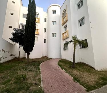 La Nouvelle Ville Ibn Batouta Apartment | Appartement cosy à 5 min de la plage Sidi Kacem