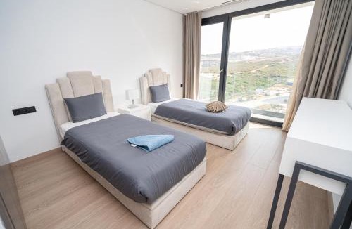 Malabata Apartment | Appartement luxueux avec piscine - Malabata Hills - Proche de la plage et du célèbre parc Villa Harris - AC, WIFI, IPTV