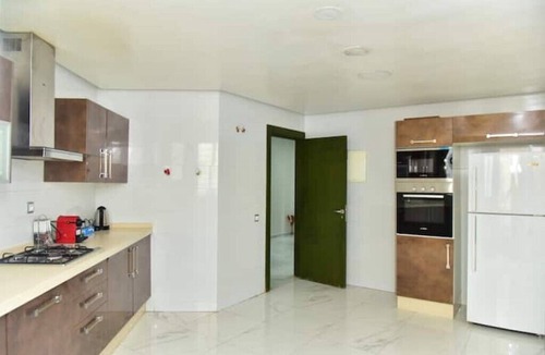 Ville Nouvelle Apartment | AR Apartments downtown (Wifi 200 Mb)