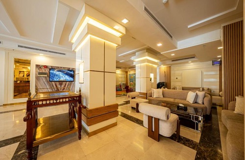 Al Kura Hotel | Areen AlBasateen Apartments for Serviced Apartments شقق ارين البساتين للشقق المخدومة