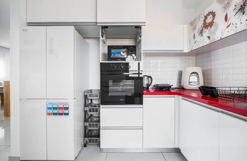 Ashdod Apartment | Ashdod Luxe Escape – Spacious, Stylish, with Mamád