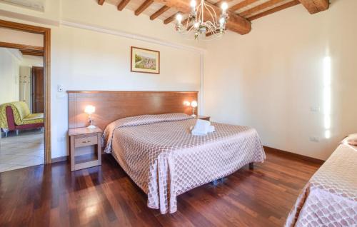 Cannara Apartment | Awesome Apartment In Cannara With Swimming Pool