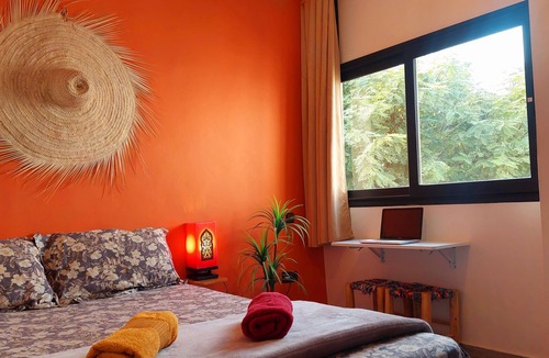 Talborjt Bed & Breakfast | 🏖 🏊‍♂️ Beach 5 minutes walk away🚶‍♂️- Private Bathroom -WiFi - Smart TV 🖥