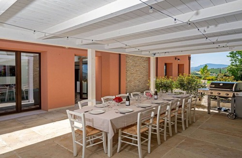 Ripatransone Villa | Beautiful private villa with private pool, WIFI, A/C, TV, patio, pets allowed and panoramic view