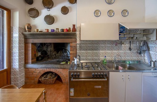 Corchiano Villa | Beautiful private villa for 10 people with private pool, A/C, WIFI, TV, terrace and pets allowed