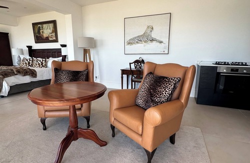Mountainside Apartment | Beautiful private ocean view apartment with garden, Gordon’s bay, Cape Town