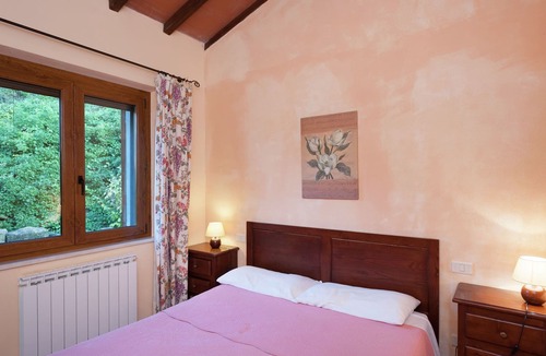 Bettona Villa | Belvilla by OYO Superior 4