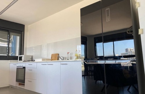 Herzliya Apartment | Big - Beautiful Family Aprtment- 5 Min From TLV