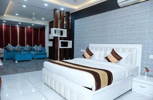 Kala Amb Resort | Black Mango Resort