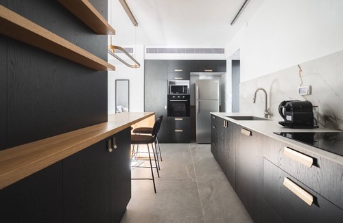 Neve Tzedek Apartment | Blueground | Neve Tzedek, balcony, nr Carmel Market (TLV-112)