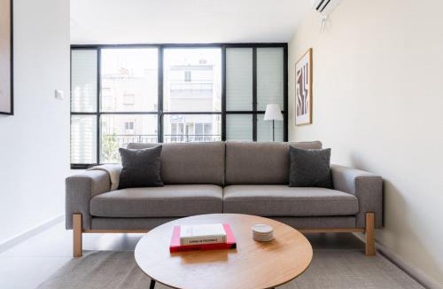 Old North Apartment | Blueground Tel Aviv city view nr Yarkon Park TLV-81
