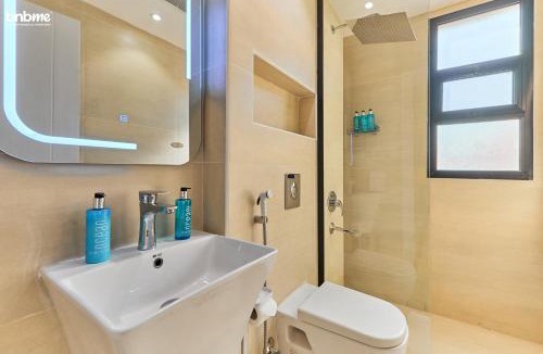 Riyadh Apartment | bnbmehomes - Alajlan Riviera-5