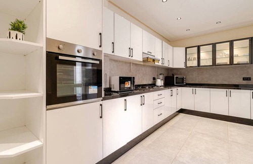 Racine Apartment | Bouzoubaa Vacation Homes Appt 3 Chambres Casa Breakfast Included