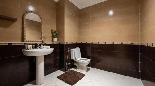 Cite Al Mohammadi Apartment | Bright & Cozy Apartment 10 min Beach