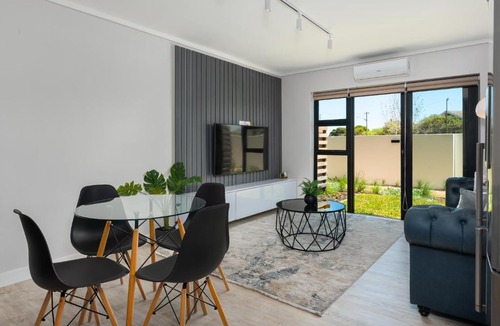 Milnerton Apartment | Burmeister on Park 007