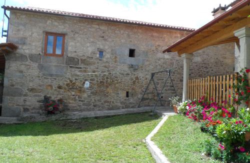 Outes House | Casa Barqueiro