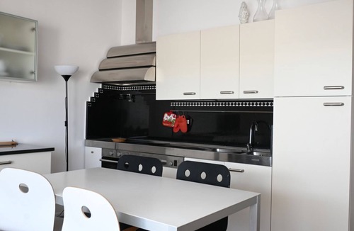 Numana Apartment | CASA DEL SOLE SX - Numana, wonderful two-room apartment in the square