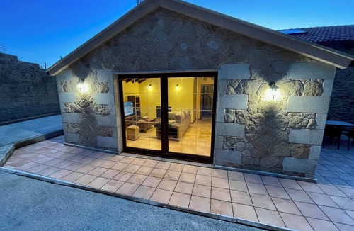 Outes House | Casa do Canteiro