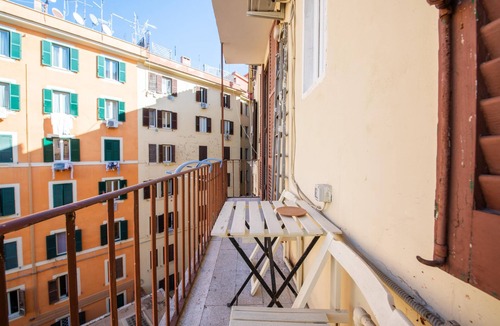 San Giovanni Apartment | Casa Nica in Rome With 1 Bedrooms and 1 Bathrooms