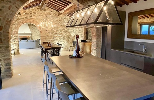 Umbertide House | Casa Uccelli e Api - overlooking the Green heart of the Niccone Valley