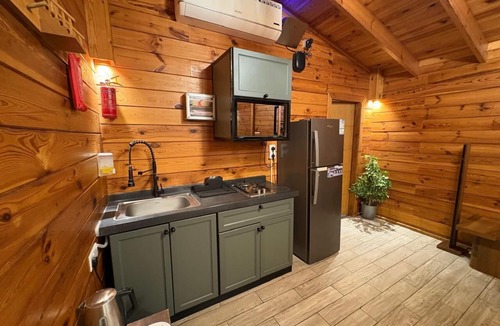 Dhahban Ski Chalet | Casae Deversorii Al-Sumou