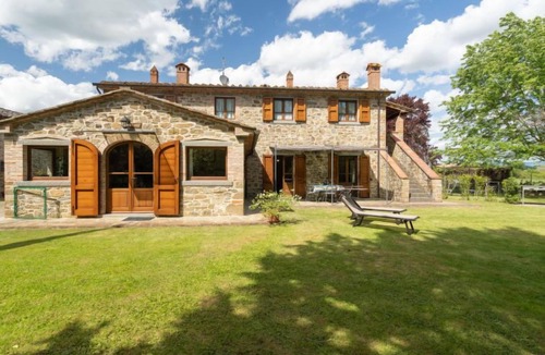 Civitella in Val di Chiana House | Casale il Giglio by Interhome