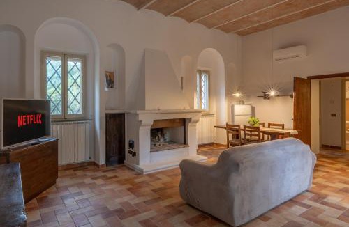 Bettona Apartment | Casale Sforna - Pool & Garden - ItalyWeGo