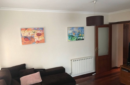 O Grove Apartment | Central apartment with 3 bedrooms, all exterior and garage included.