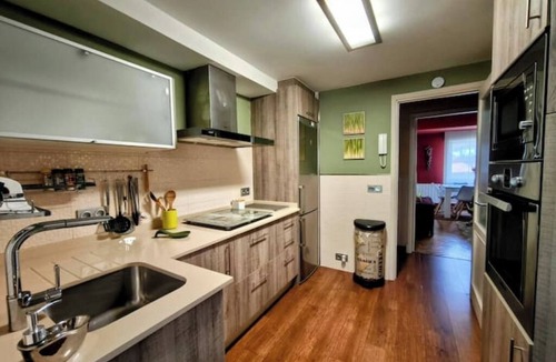 El Ensanche Zona Nuova Apartment | Centrally located and very bright apartment 1°C
