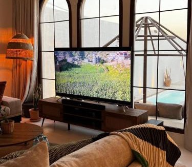 Riyadh Ski Chalet | Chalet with a modern bohemian design